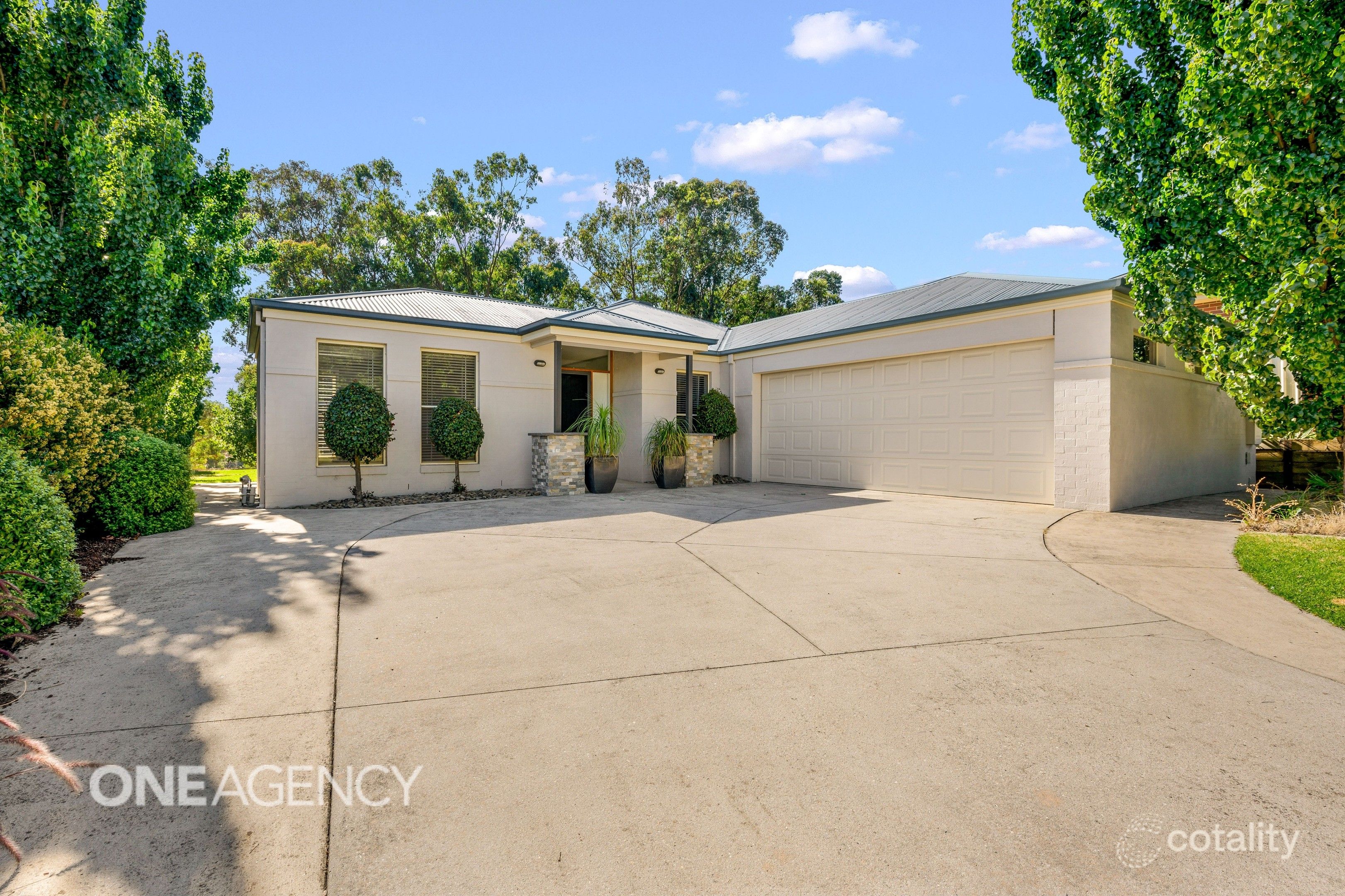 2 Lytham Ct, West Wodonga, VIC 3690
