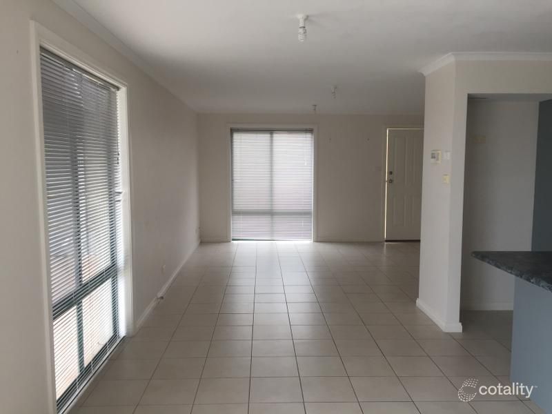 4 Saint Vincents Cl, Hallett Cove, SA 5158