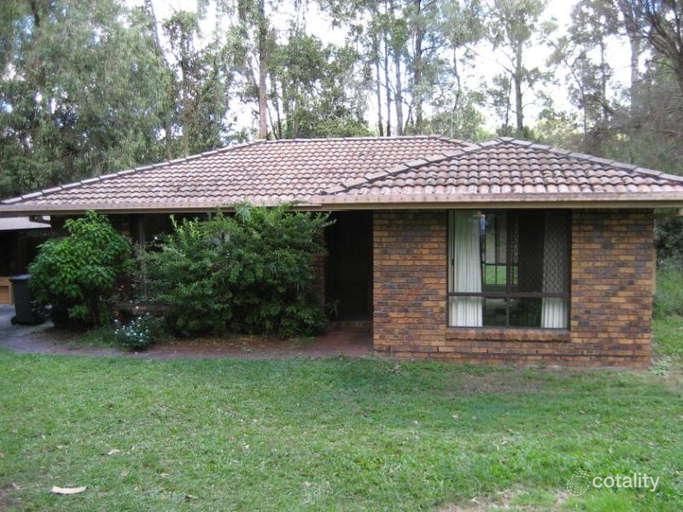 83 Kersley Rd, Kenmore, QLD 4069