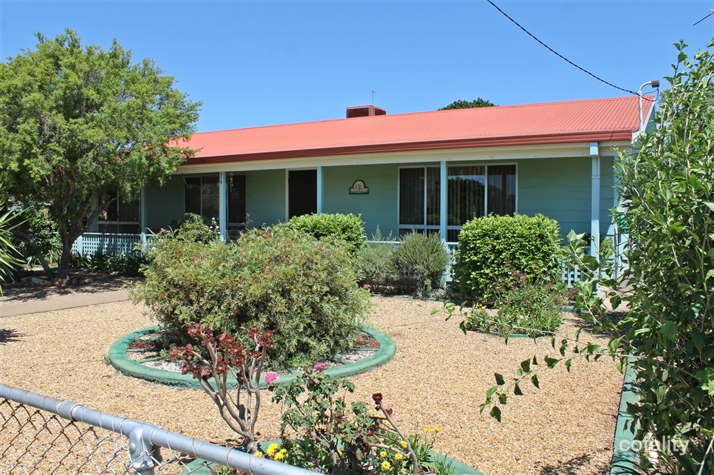 272 Neeld St, West Wyalong, NSW 2671