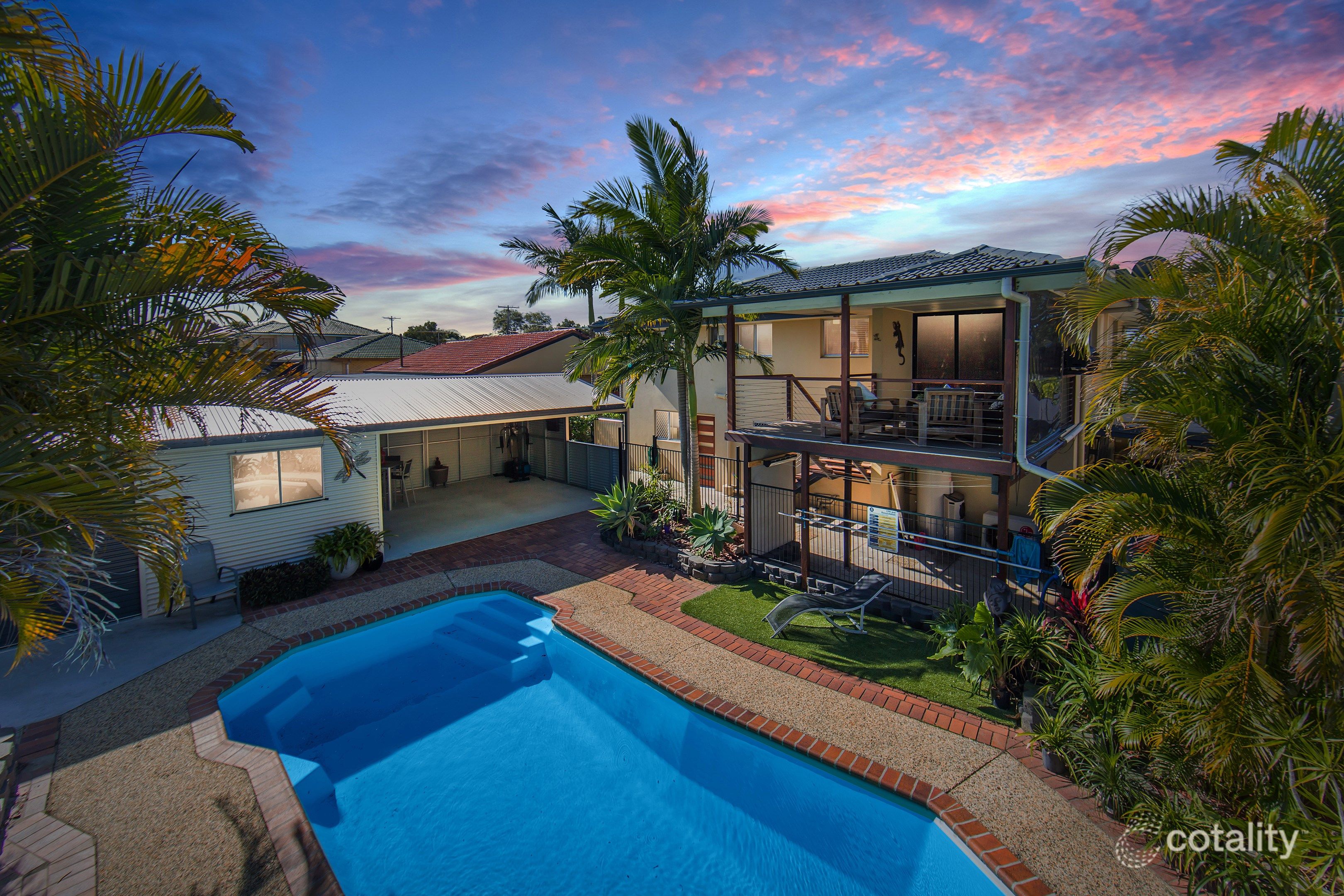 17 Alkooie Ave, Clontarf, QLD 4019