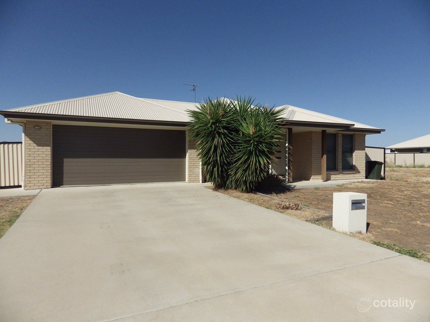 36 Howard St, Roma, QLD 4455