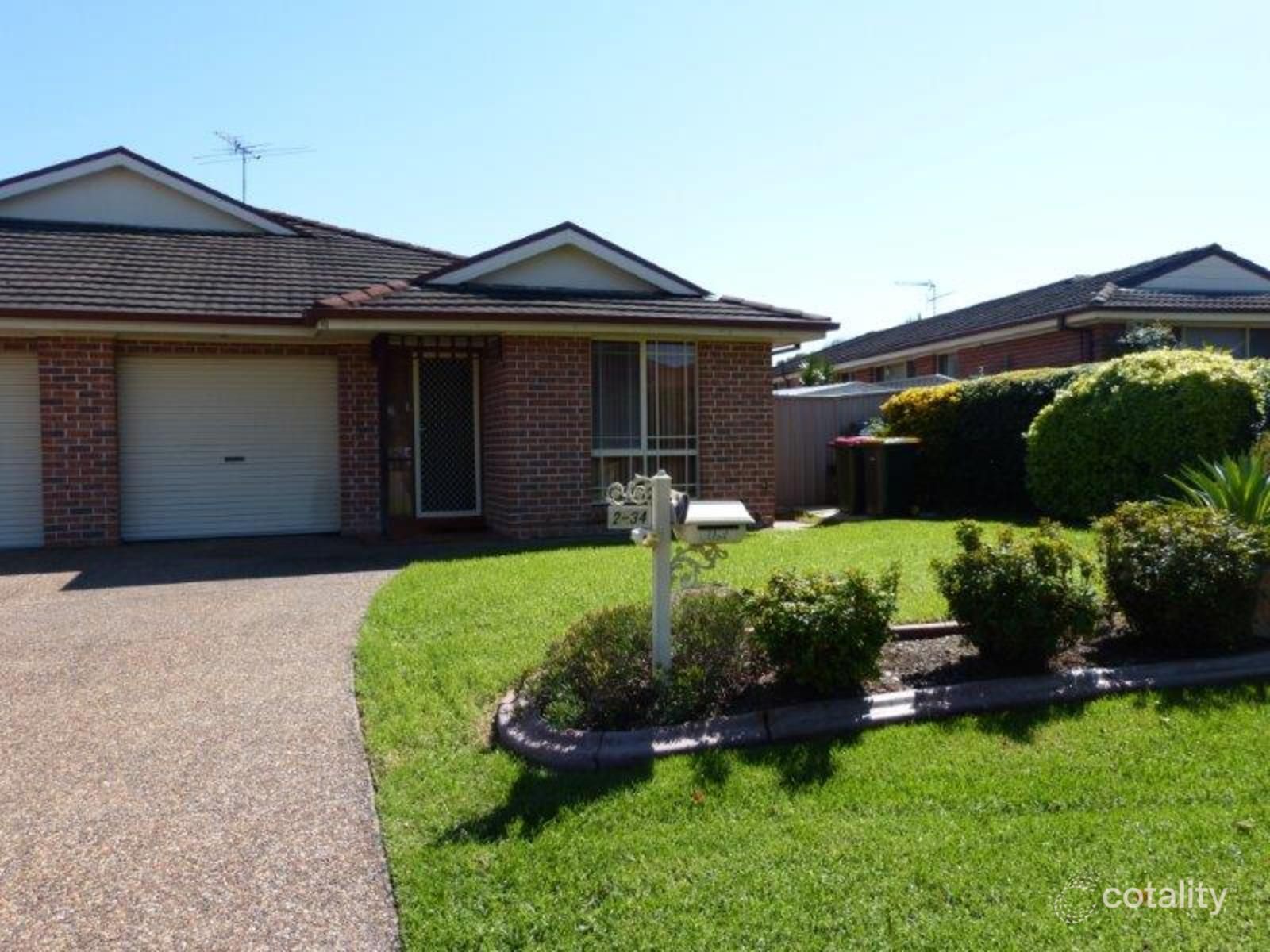 2/34 Olwen Pl, Quakers Hill, NSW 2763