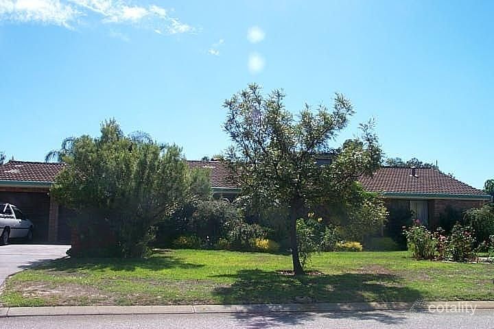 6 Crest Ct, Thornlie, WA 6108