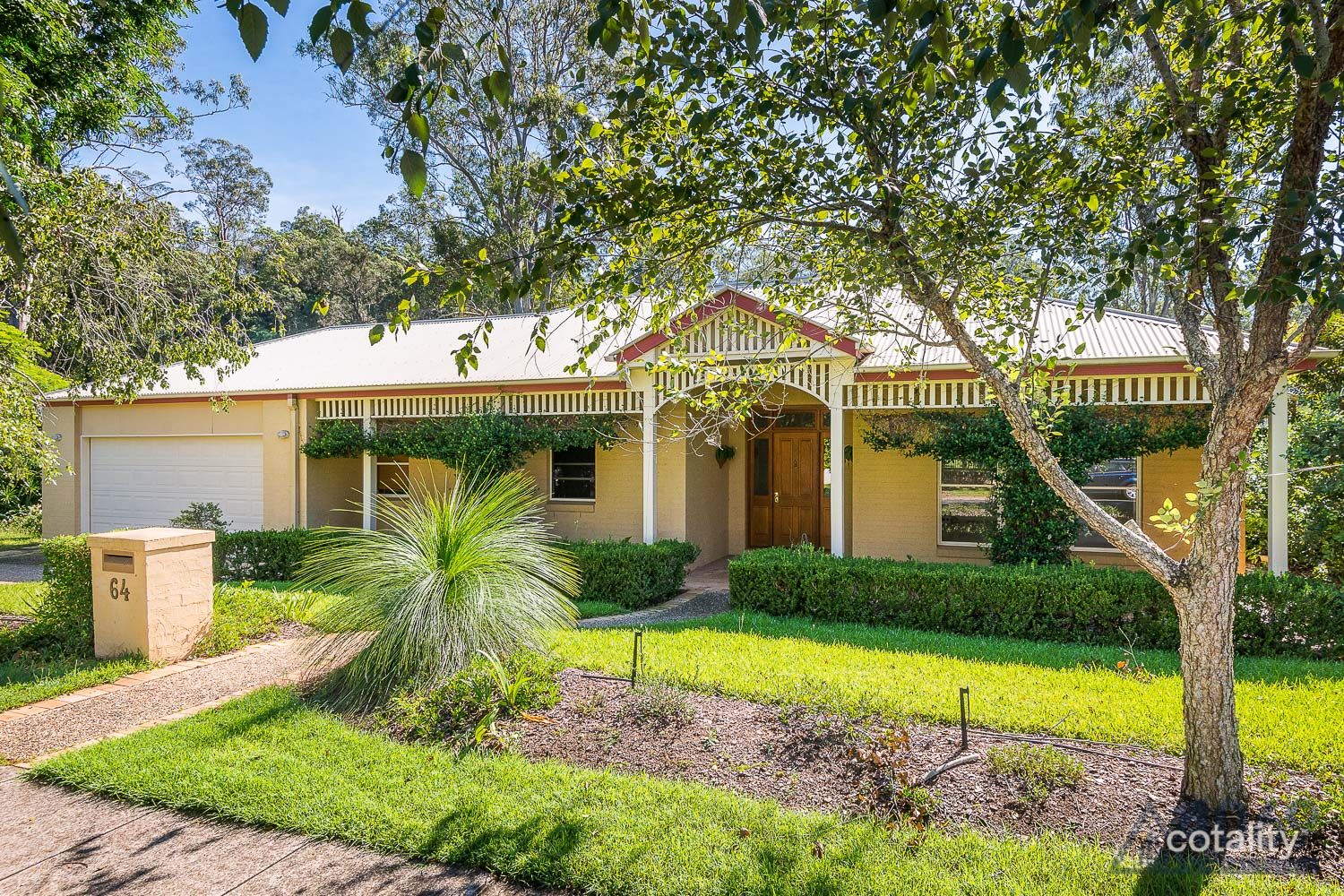 64 Kensington Cct, Brookfield, QLD 4069