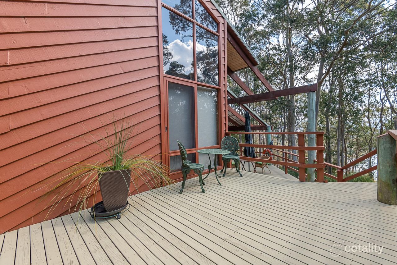90 The Anchorage, Moruya Heads, NSW 2537
