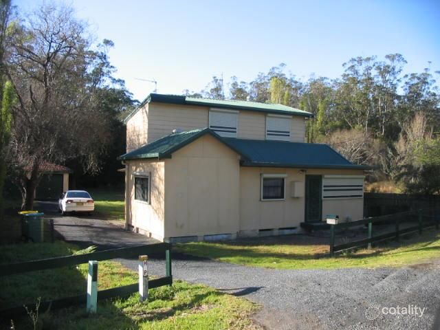 17 Keren Ave, Berkeley Vale, NSW 2261