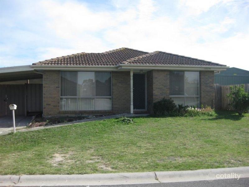 4 Sue Pl, Carrum Downs, VIC 3201