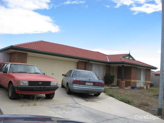 10 Padula Ct, Hillside, VIC 3037