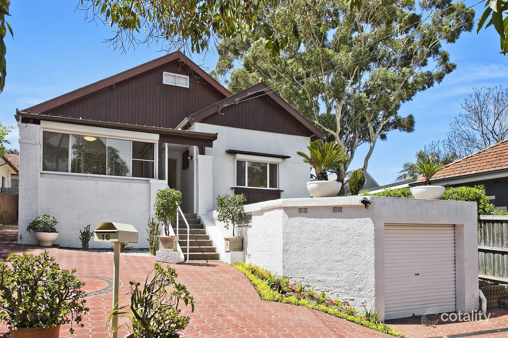 16 Tambourine Bay Rd, Lane Cove, NSW 2066