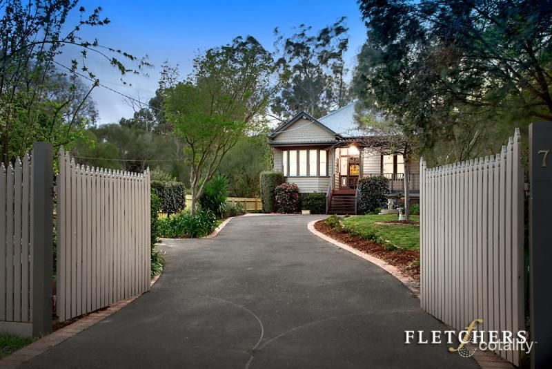 7 Falkiner St, Eltham, VIC 3095