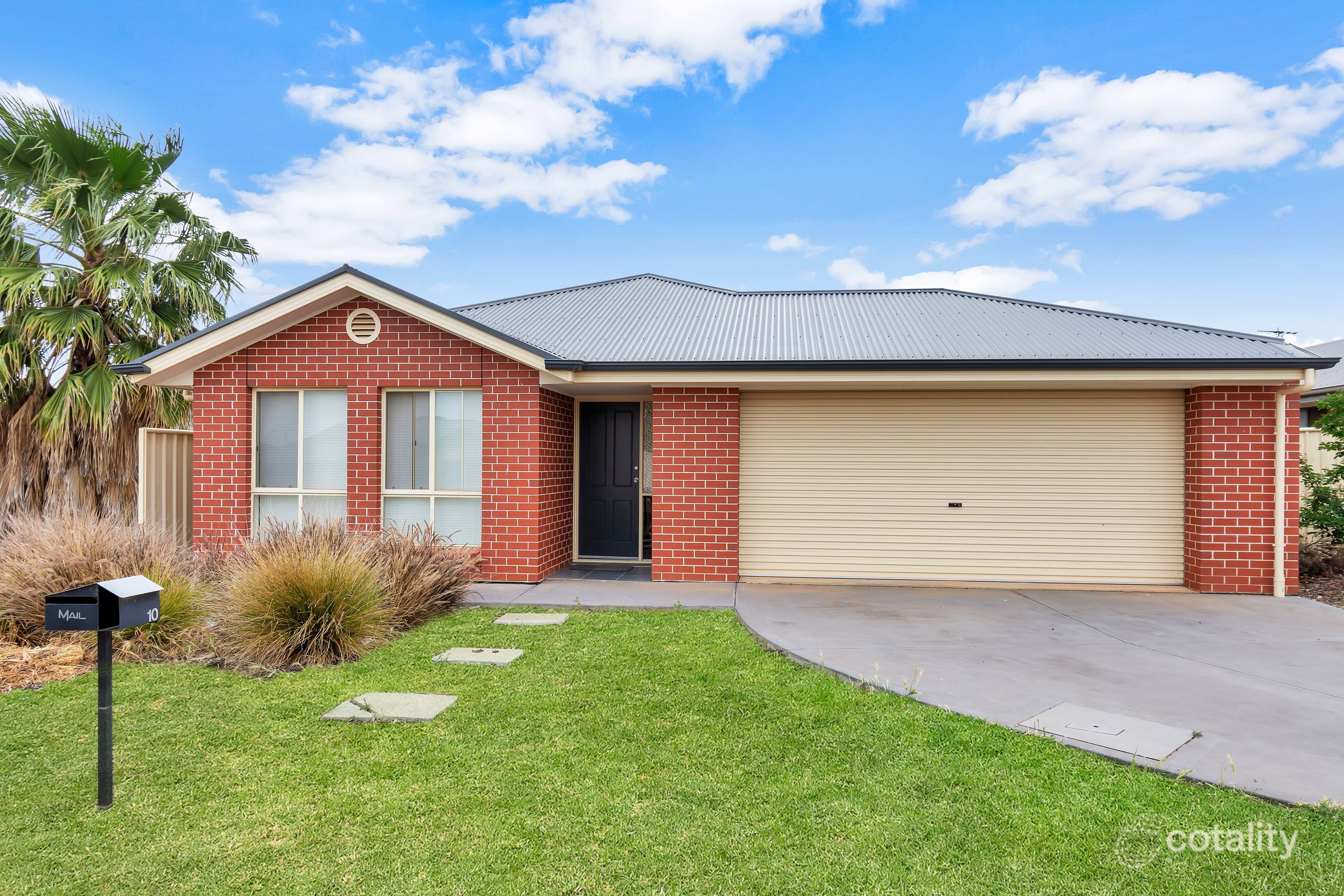 10 Crown Ct, Munno Para West, SA 5115