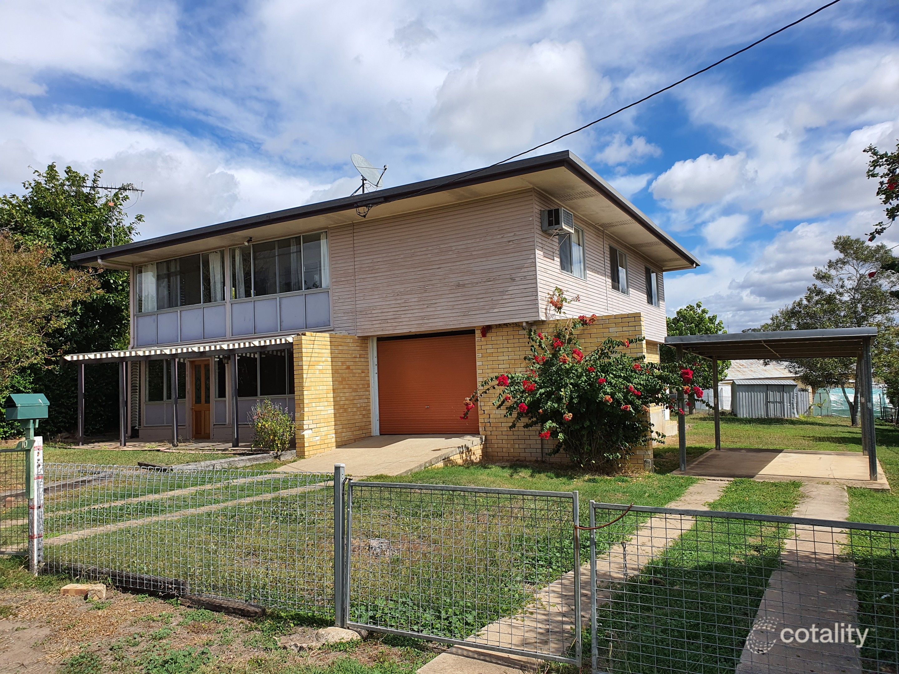 10 Edison St, Monto, QLD 4630