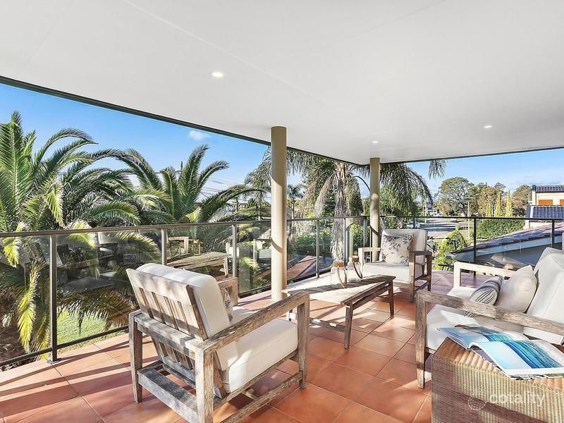 1 Macintyre Cres, Sylvania Waters, NSW 2224