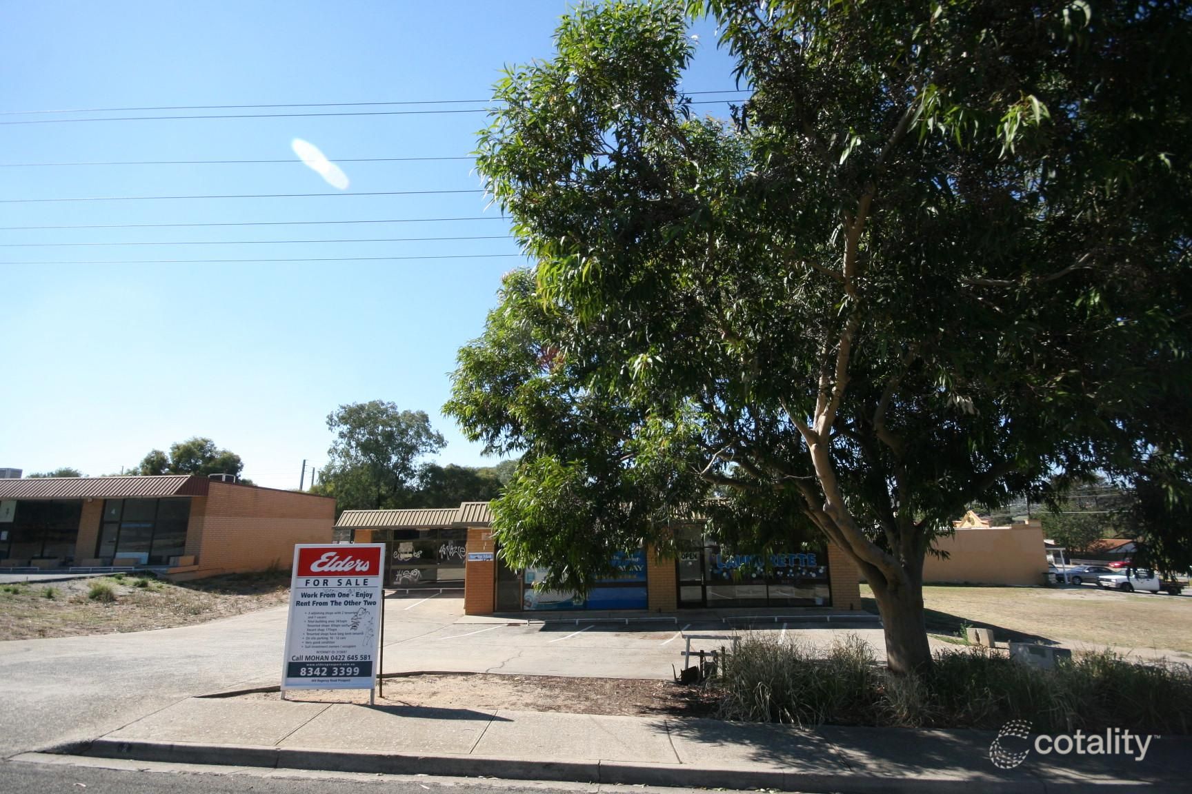 2 Roberts Rd, Hackham West, SA 5163