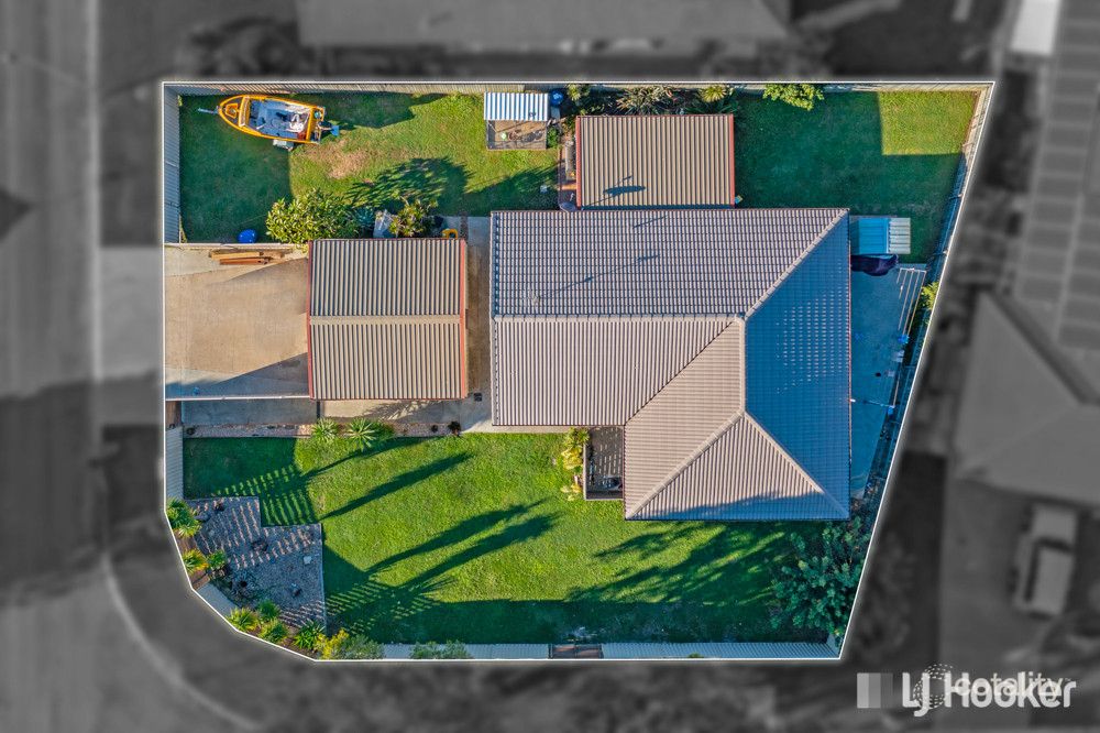 20 Poinciana Ave, Victoria Point, QLD 4165