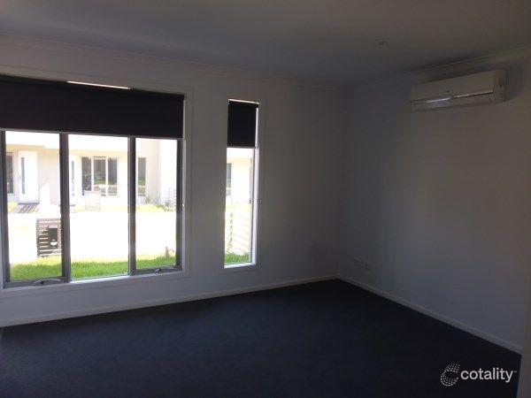 6 Aviara Walk, Cranbourne, VIC 3977