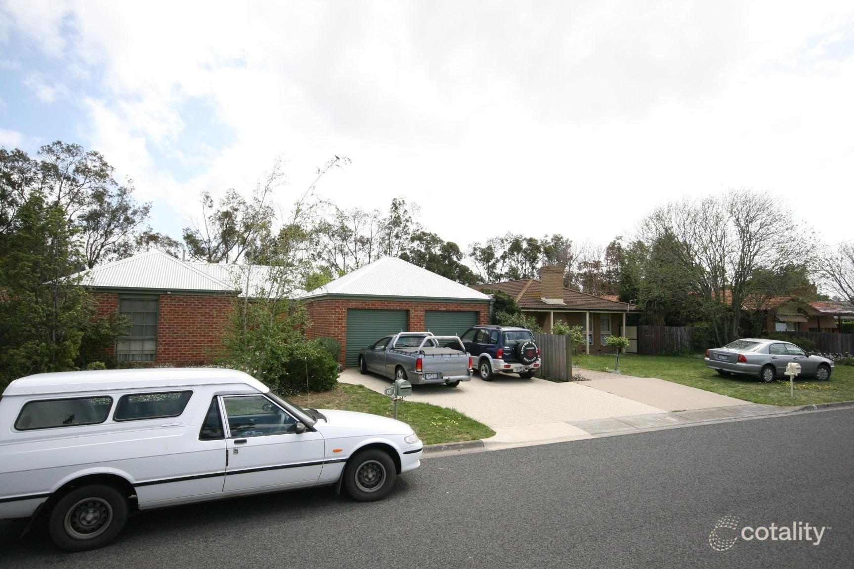 13 Cameron Cres, Lara, VIC 3212