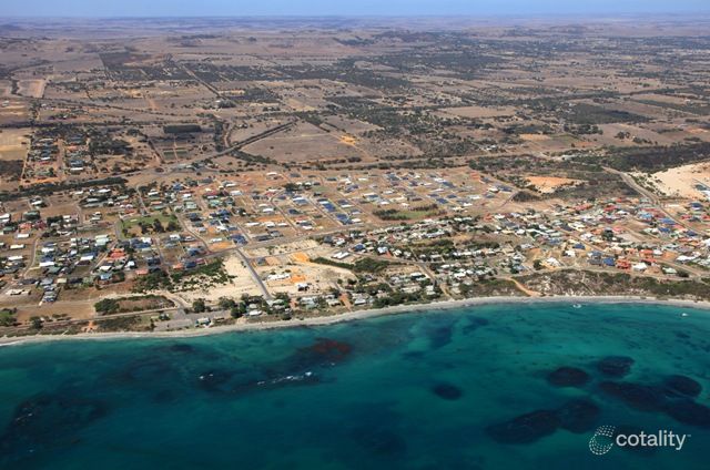 8 Beachcomber Hill, Glenfield, WA 6532