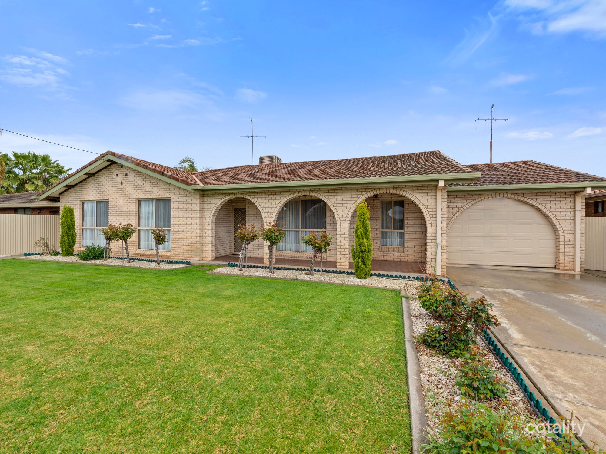 10 Bridget St, Finley, NSW 2713