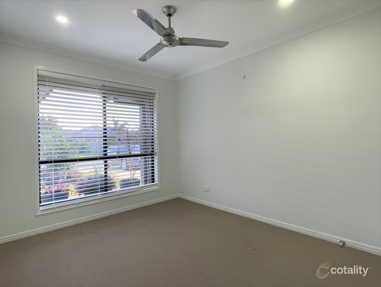 5 Yarrilee Cct, Dundowran, QLD 4655