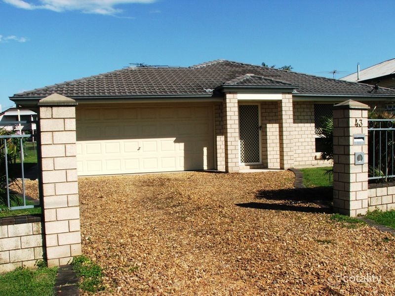 43 Railway St, Booval, QLD 4304