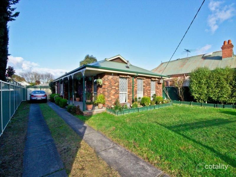 44 Woods St, Beaconsfield, VIC 3807