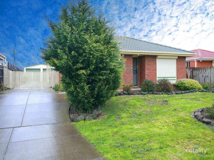 6 Nariel Pl, Cranbourne West, VIC 3977