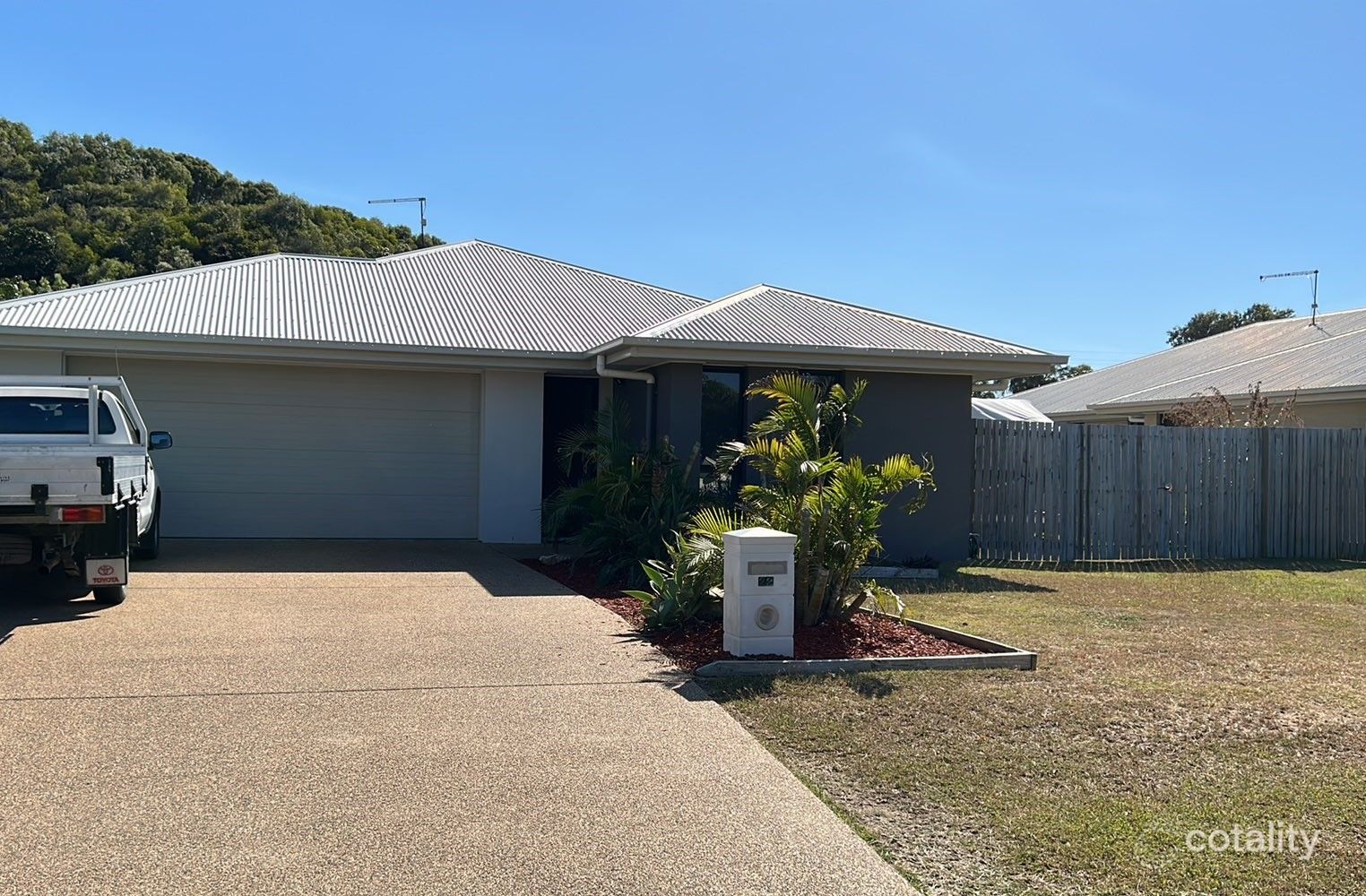 22 Beachside Cct, Mulambin, QLD 4703