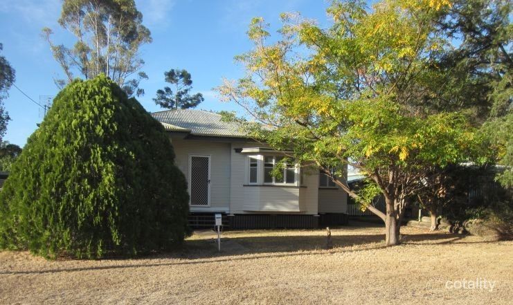 9 Dunmall St, Dalby, QLD 4405