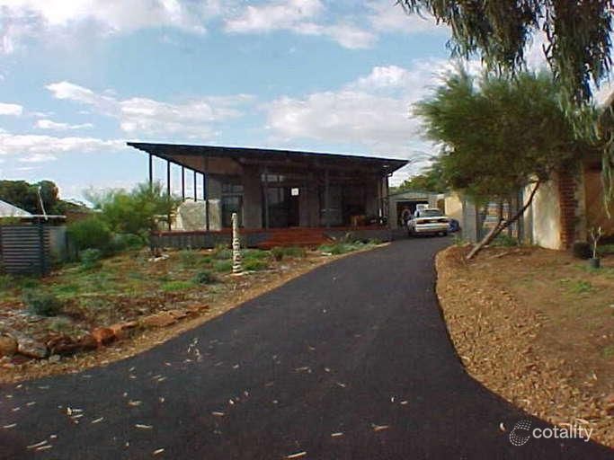 20 Gallant Cl, Kalbarri, WA 6536