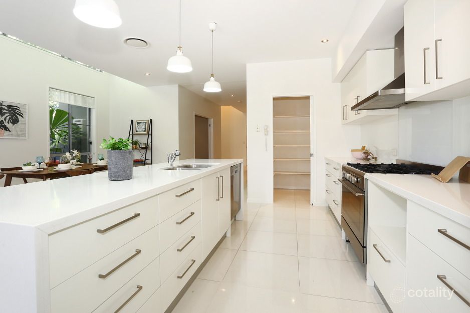 5023b Riverwood Gr, Benowa, QLD 4217