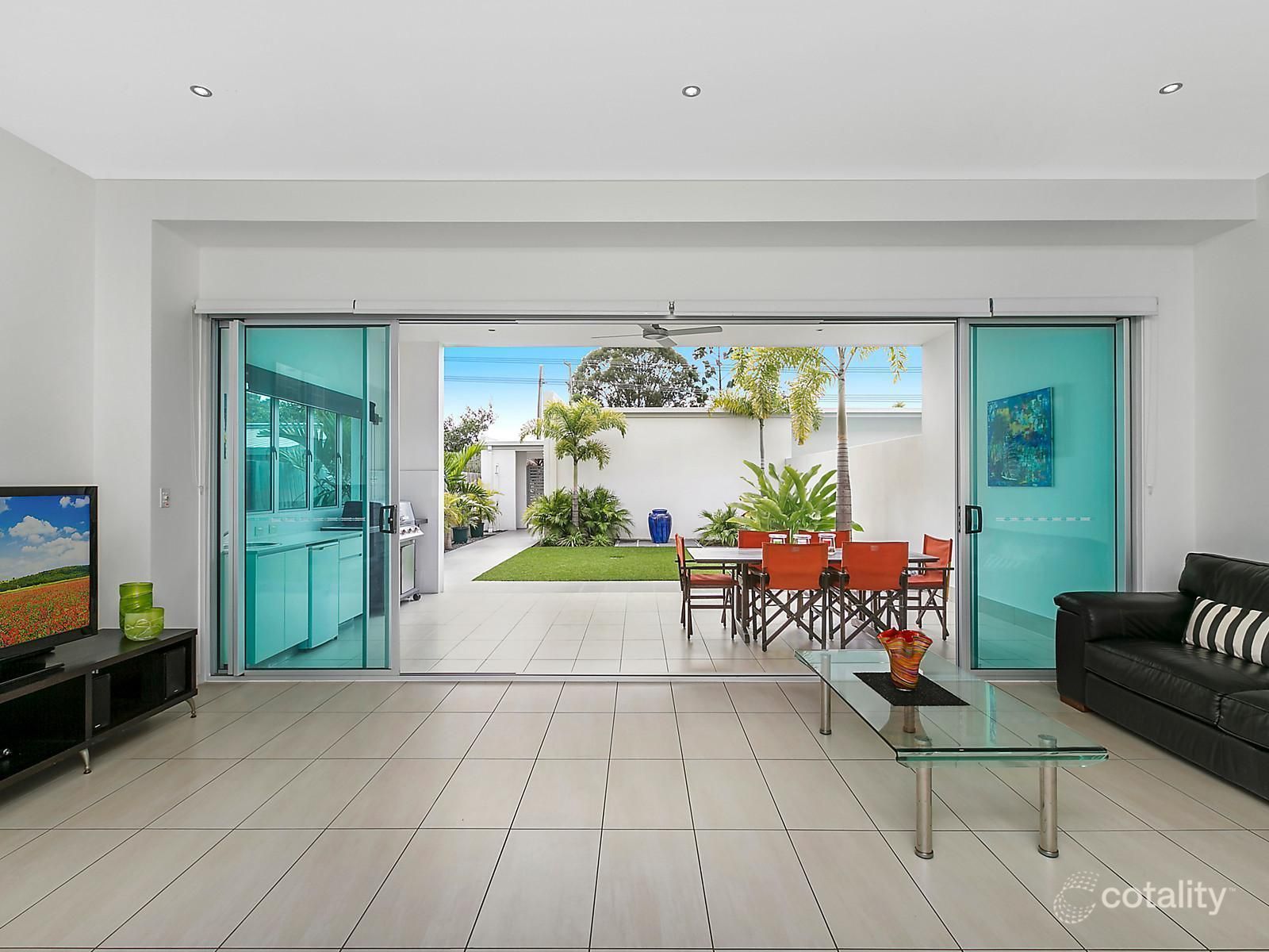 2/45 Broadwater Ave, Maroochydore, QLD 4558