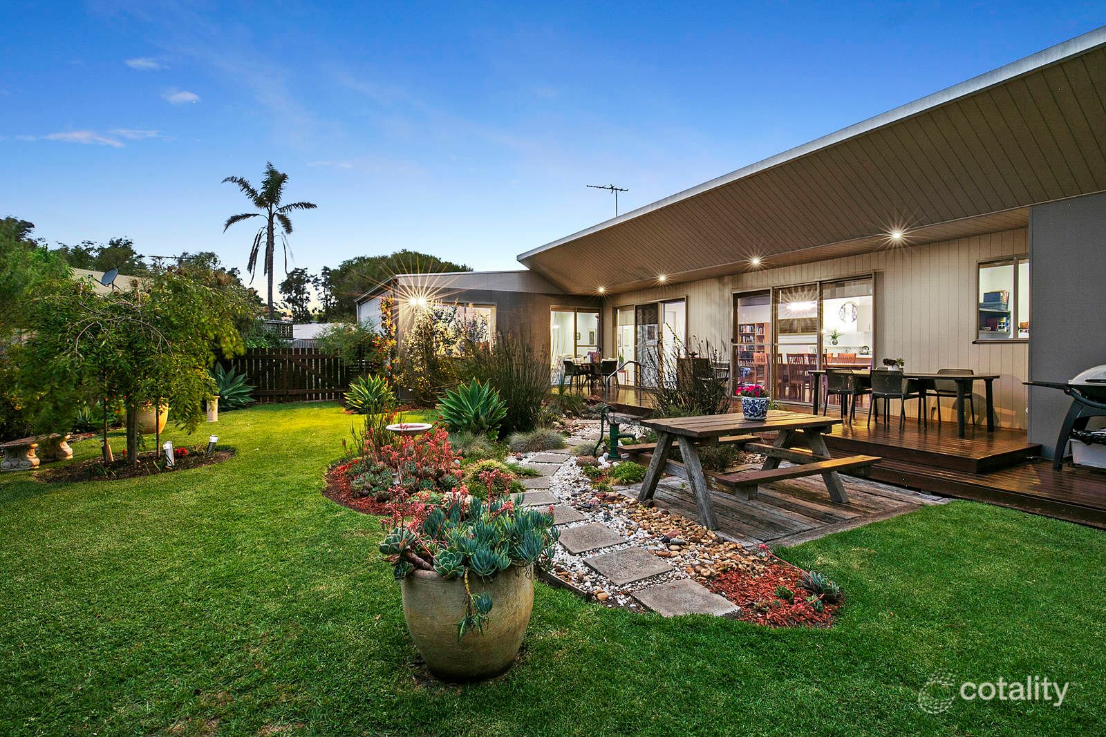 3 Scarborough Cl, Point Lonsdale, VIC 3225