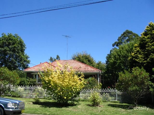 15 Eaton Ave, Normanhurst, NSW 2076