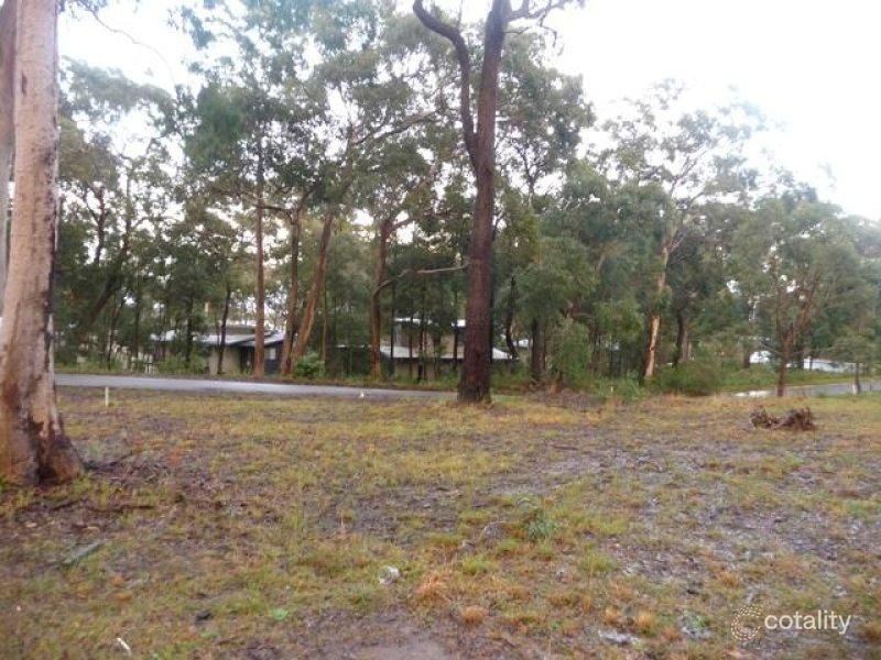 1 Spotted Gum Lane, Murrays Beach, NSW 2281