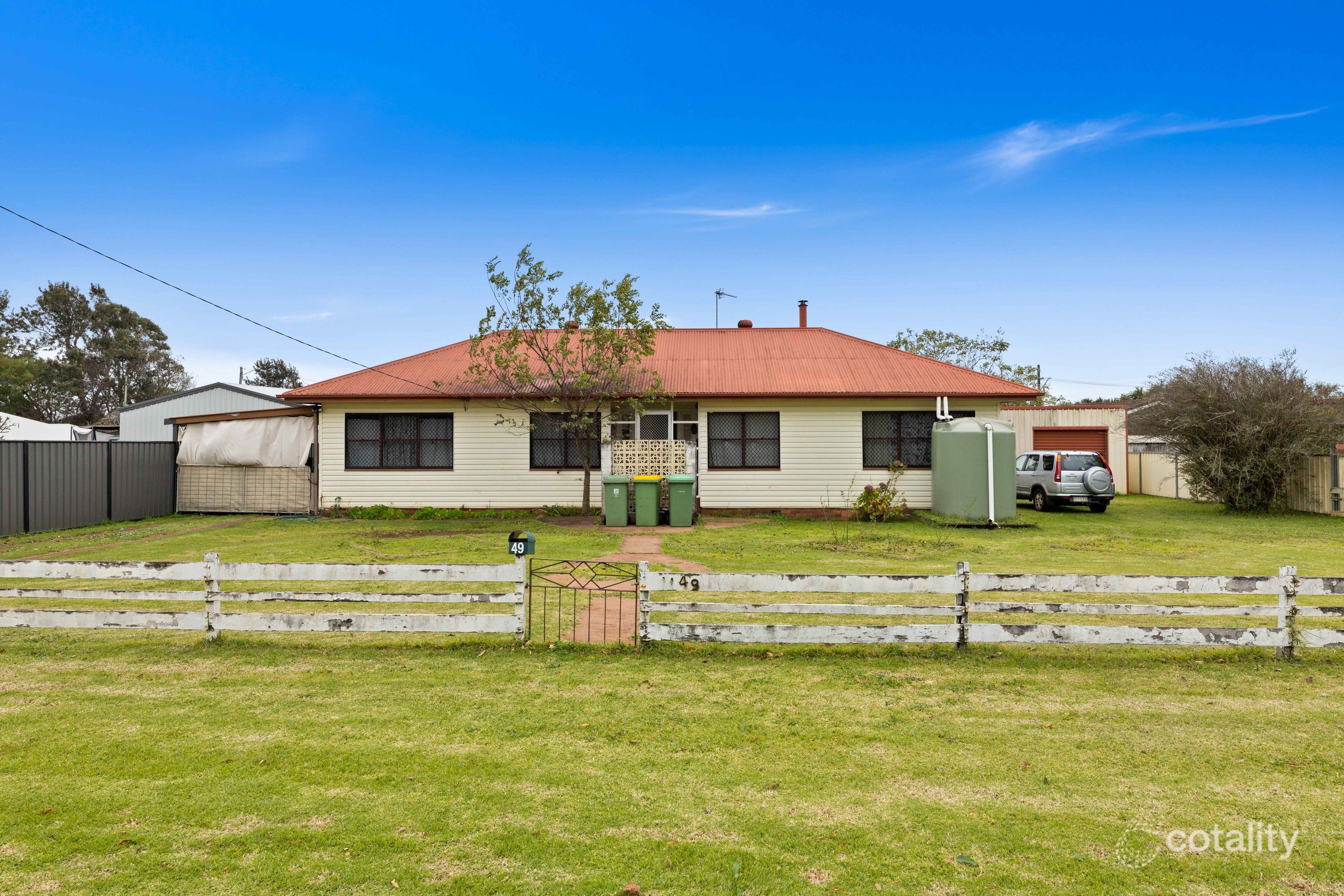 49 Croxley St, Harristown, QLD 4350
