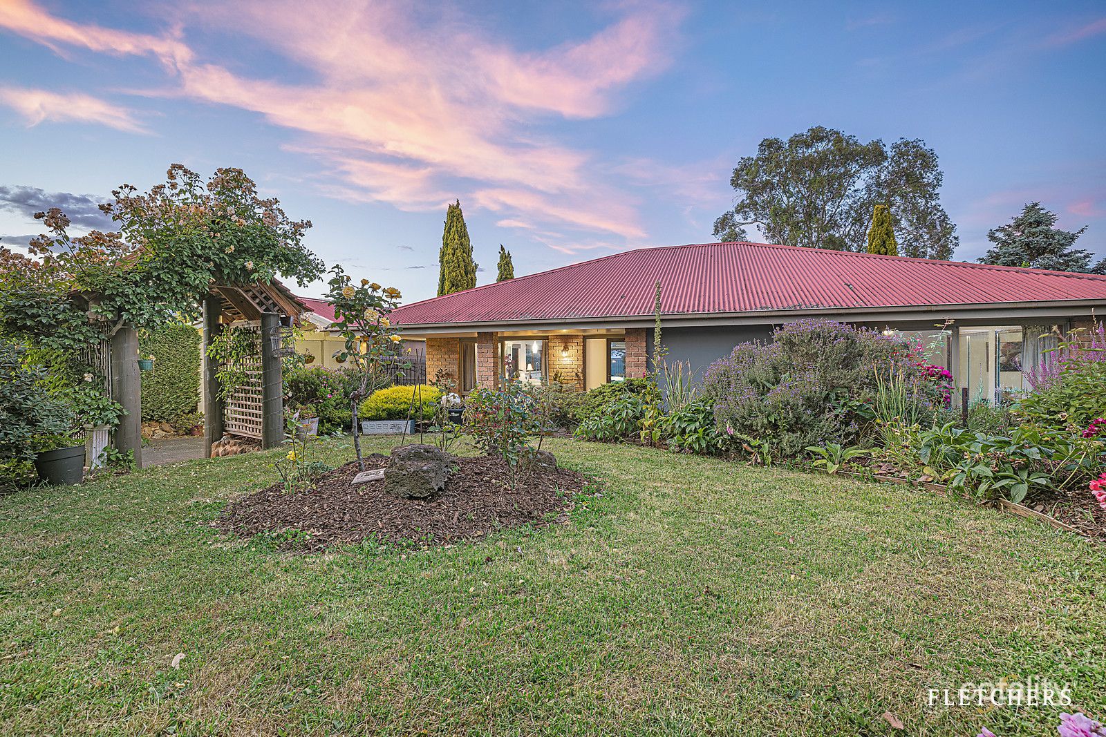 39 David Hill Rd, Monbulk, VIC 3793