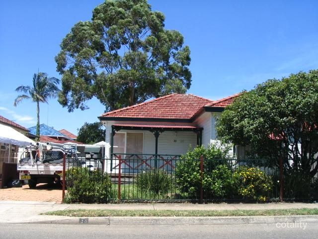38 Forsyth St, Kingsgrove, NSW 2208