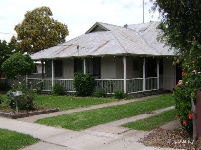 12 Muir Ave, Kerang, VIC 3579
