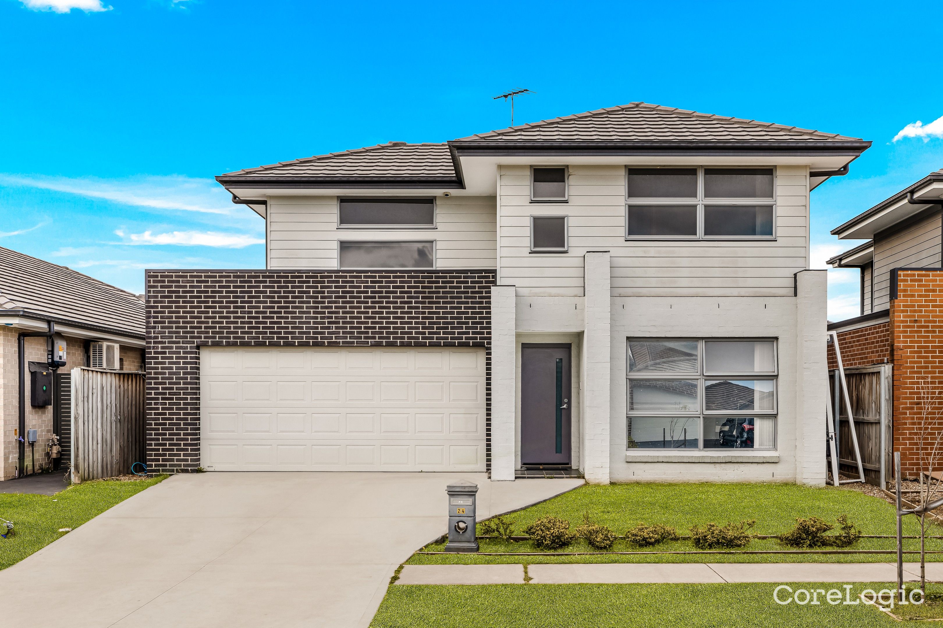 24 Macksville St, Carnes Hill, NSW 2171
