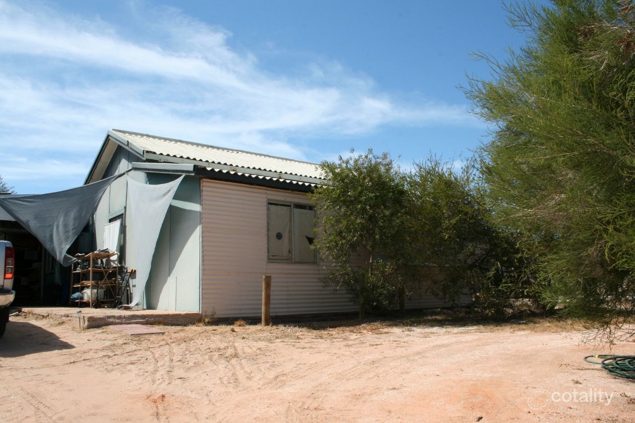 32 Brockman St, Denham, WA 6537