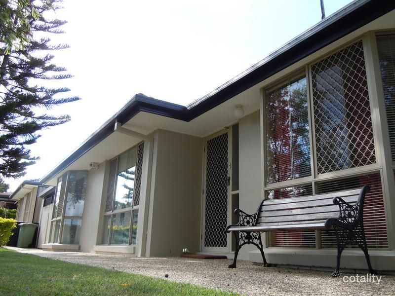 44 Parkroyal Cres, Regents Park, QLD 4118