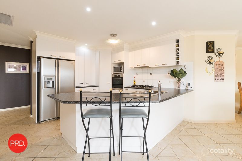 12 Northcliffe Pl, Queanbeyan East, NSW 2620