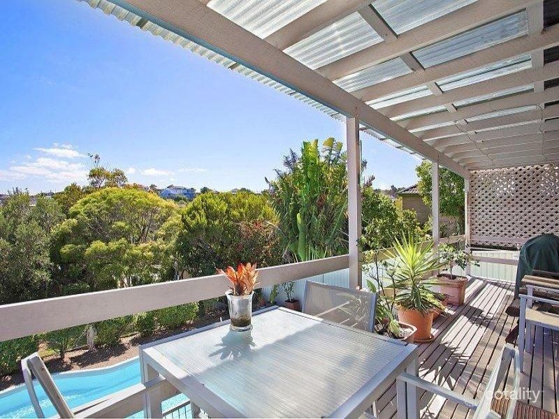 12 Fenton Ave, Bar Beach, NSW 2300