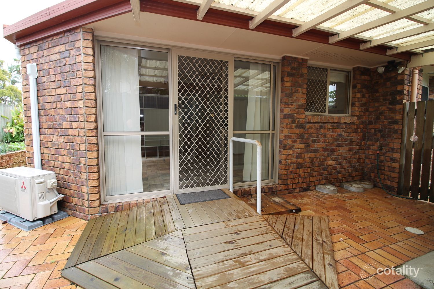 6 Lindstrom Ct, Runcorn, QLD 4113