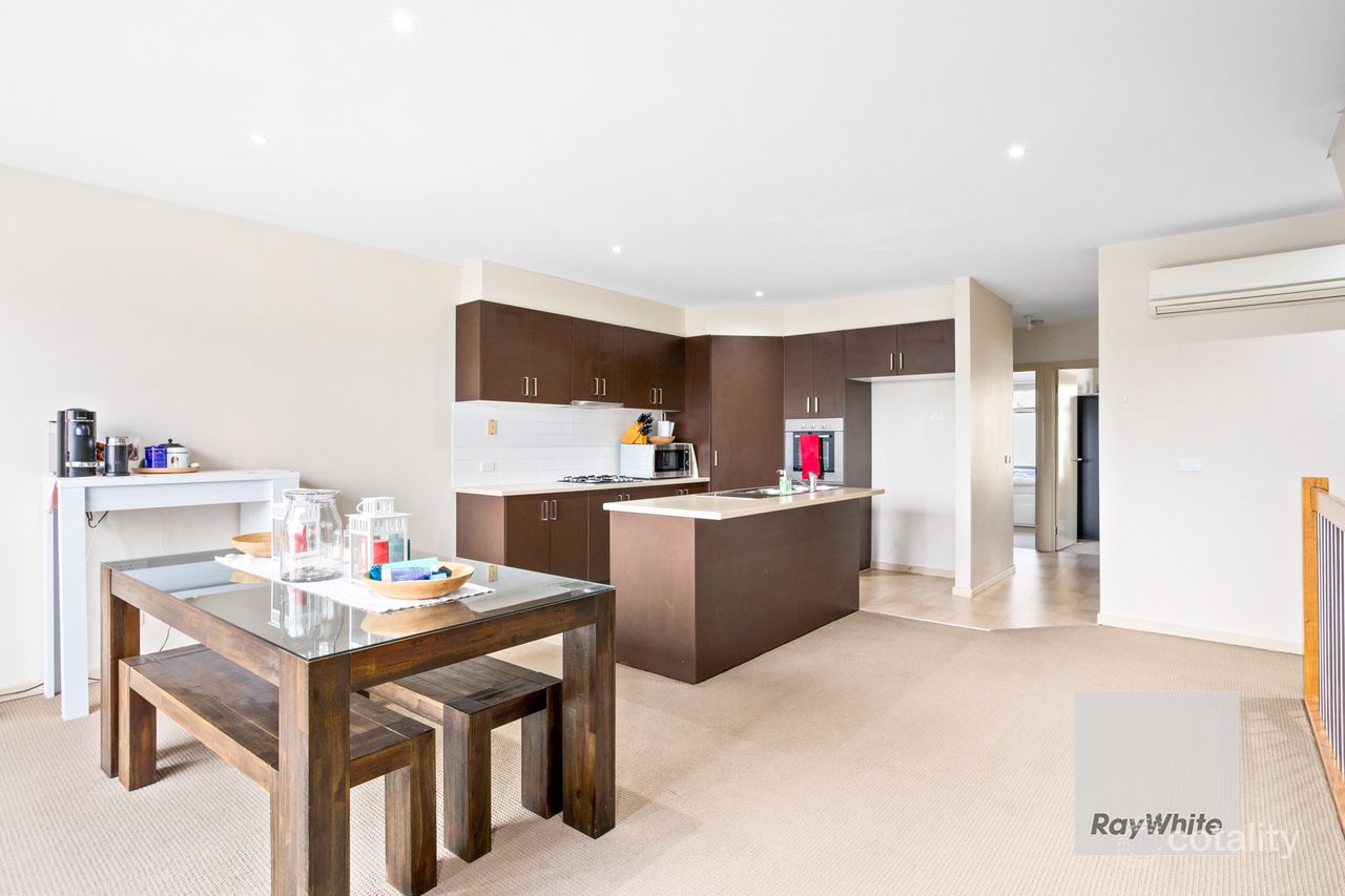 3/17-21 Cobaw Cct, Caroline Springs, VIC 3023