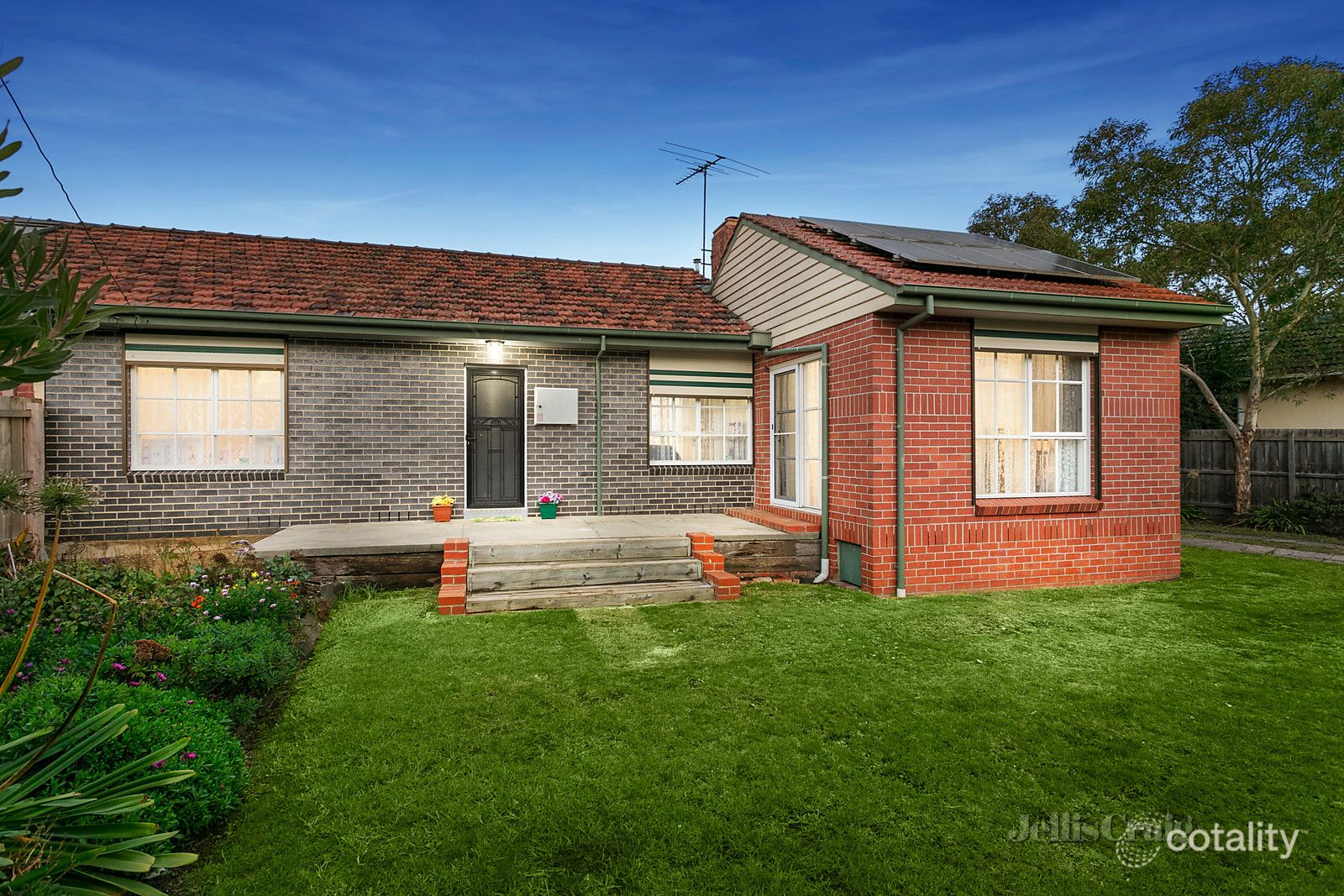 128 Liberty Pde, Bellfield, VIC 3081