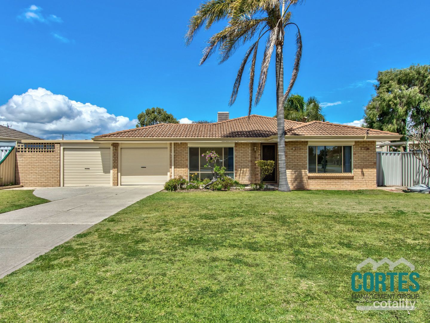 21 Grange Dr, Cooloongup, WA 6168