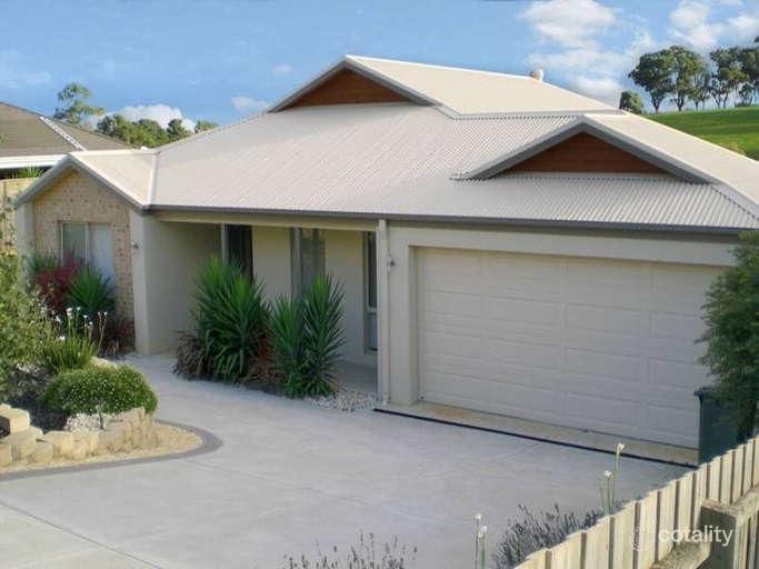 100 Stoddarts Rd, Warragul, VIC 3820
